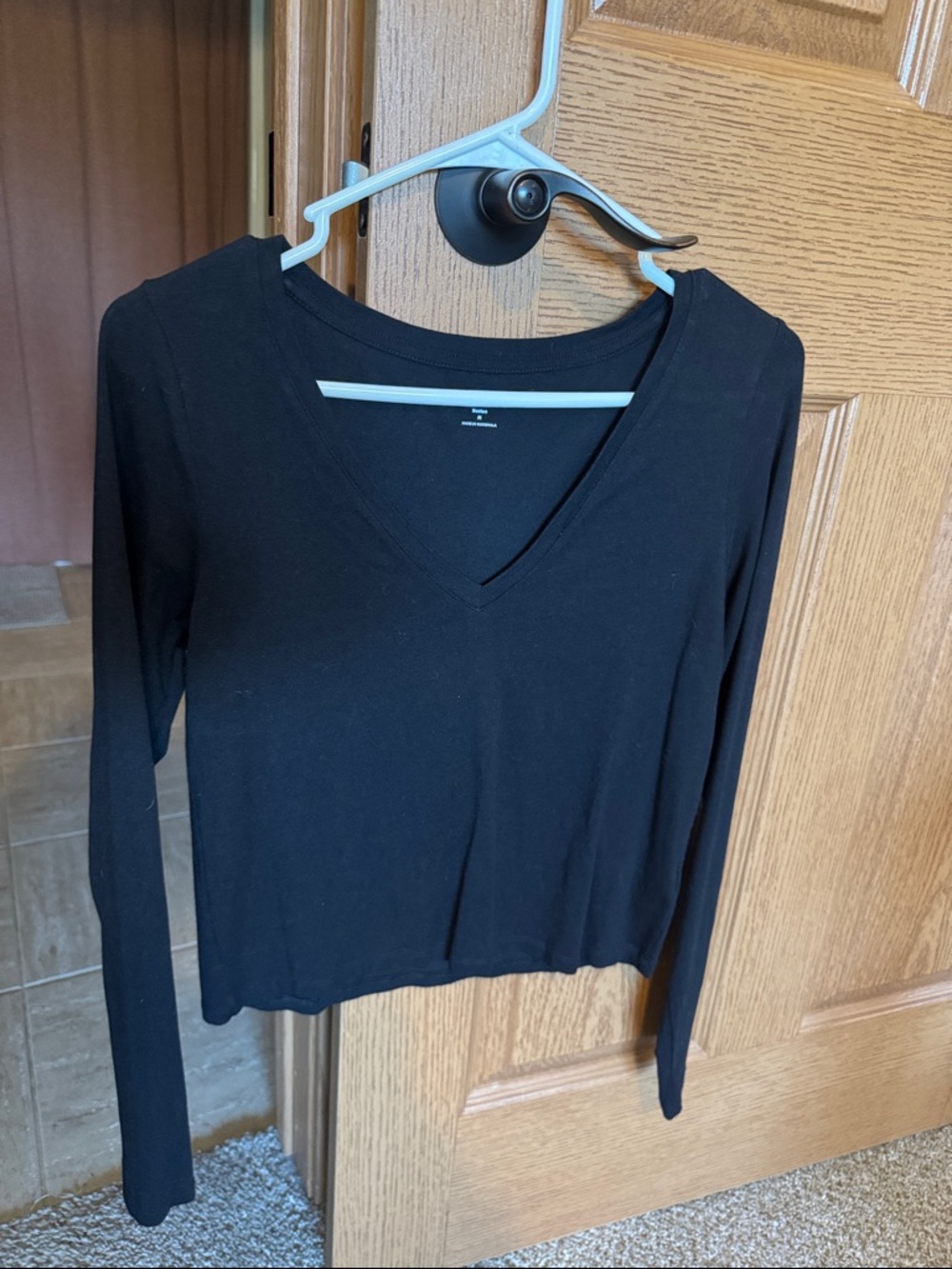 Old Navy Black V-Neck Long Sleeve Top